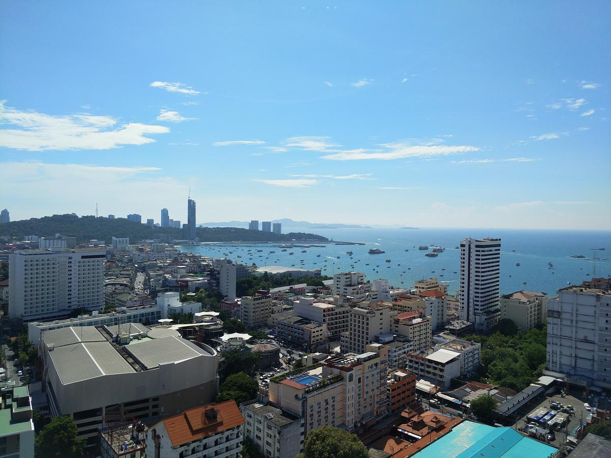 The Base Pattaya 芭提雅基地公寓 מראה חיצוני תמונה