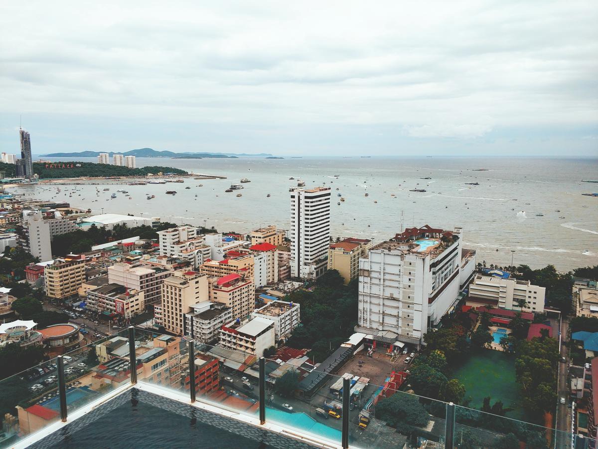 The Base Pattaya 芭提雅基地公寓 מראה חיצוני תמונה